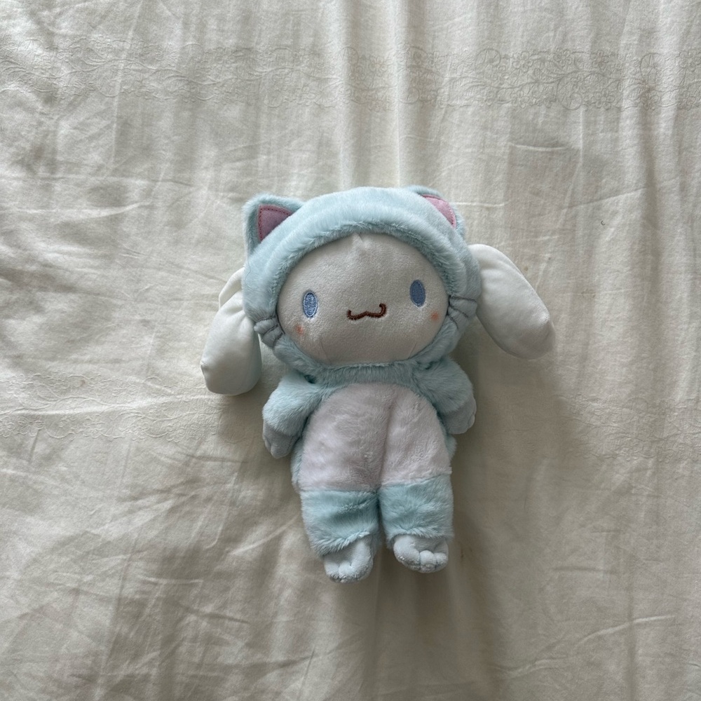 cinnamoroll small plush
